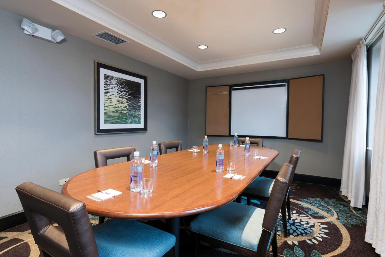 Staybridge Suites Chicago-Oakbrook Terrace By Ihg Eksteriør billede